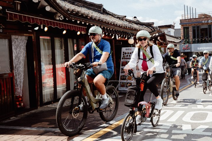 Seoul Like a Local: E-Bike Tour with Hidden Gems & Korean Food - Photo 1 of 25